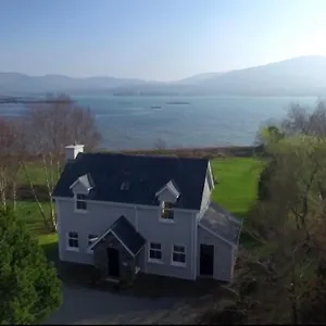 https://rustic-cottage-by-the-sea-near-kenmare.hotel-killarney.com